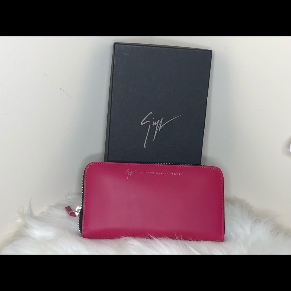 Pink Giuseppe Zanotti wallet NEW NEVER WORN